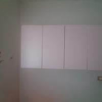 lettino allungabile ikea + due pensili rosa