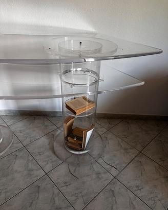 Tavolo in plexiglas nuovo