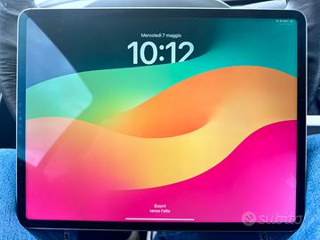 iPad Pro 12,9” (6ª gen) Wi-Fi + Cellular 256GB