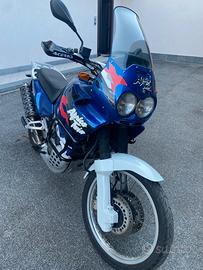 Africa twin 750
