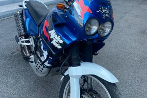 Africa twin 750