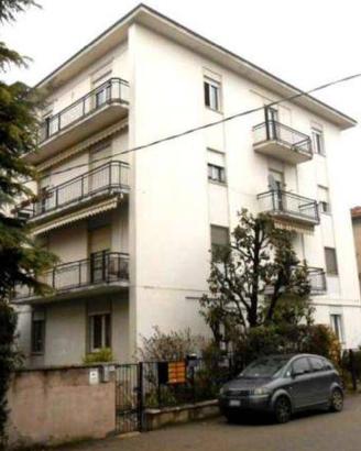 Immobile in asta di 146 m² con 4 locali e box auto