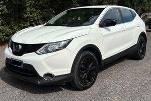 Nissan Qashqai 1.2 DIG-T Acenta - UNIPRO