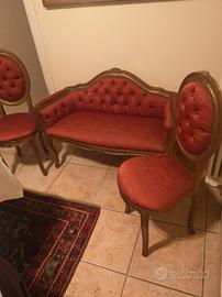 Divanetto con poltroncine