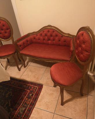 Divanetto con poltroncine