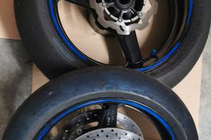 CERCHI COMPLETI YAMAHA R6 2001