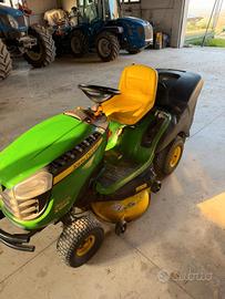 trattorino rasaerba John deere x166r