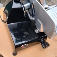 Affettatrice nera berkel 250