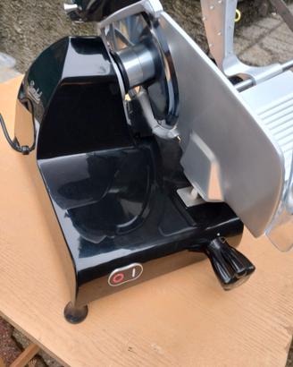 Affettatrice nera berkel 250