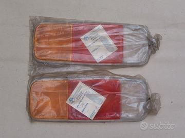 Plastiche fari posteriori MERCEDES 307D epoca