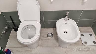 N.2 Coppie di sanitari