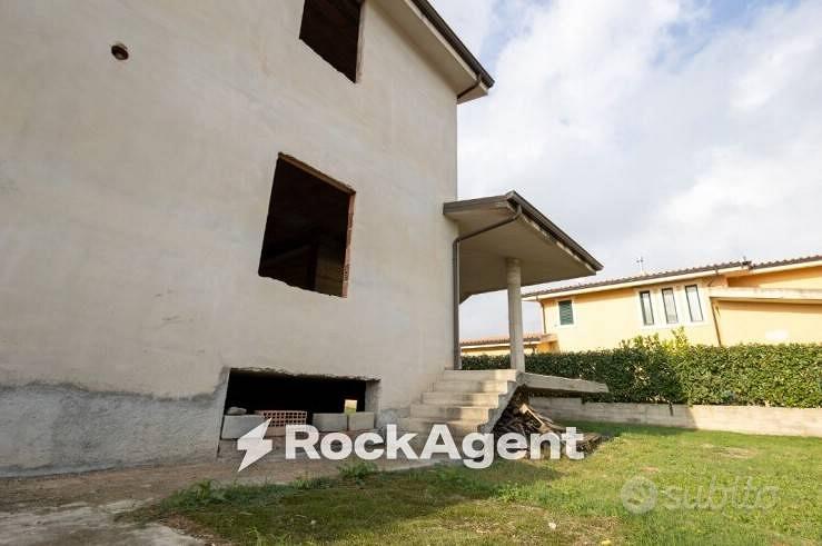 Casa – Soveria Simeri, Catanzaro - Altro