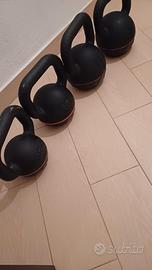  chettlebel in  ghisa base gomma