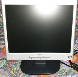 Monitor hp 15 pollici
