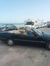 Mercedes  cabrio  E 200 DEL 1994 - Euro 7500