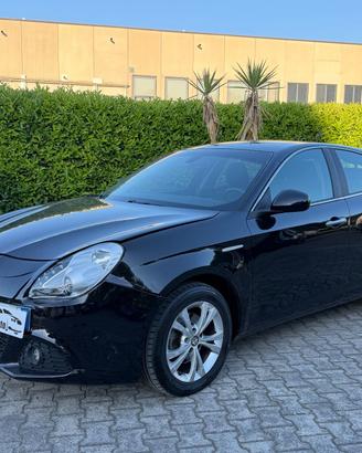 Alfa Romeo Giulietta 1.6 JTDm 105 CV LEGGI