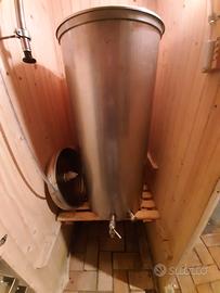Contenitore e fermentatore vino 170L