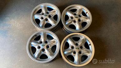 Cerchioni in lega 16 pollici Land Rover Discovery