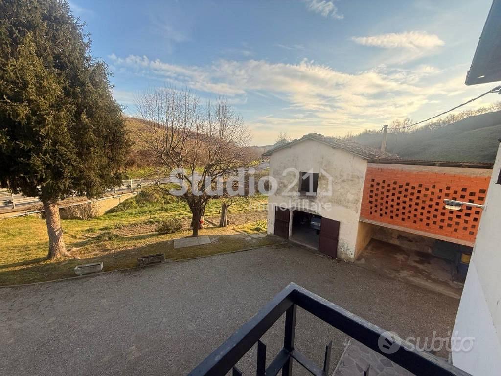 Rustico / Casale di 280 m² con più di 5 locali e p - Vista 5