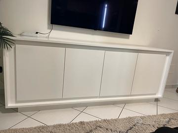 Mobile per tv con 4 ante apribili