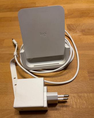 Carica batteria iPhone da tavolo Logitech