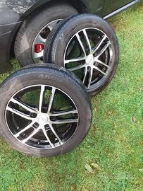 Ruote dezent in lega con pneumatici estivi