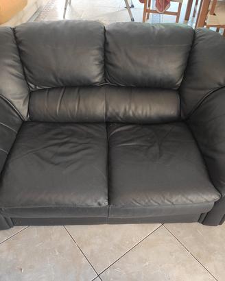 divano ecopelle nero