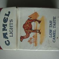 Pacchetto sigarette vintage vuoto CAMEL LIGHTS '80
