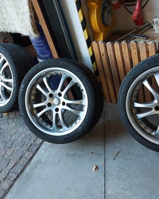 cerchi lega R18 BMW con gomme 225/40 e 255/35