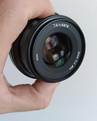 Obiettivo 7artisans 35mm f1.2 M43
