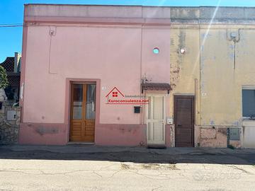 Casa indipendente con giardino