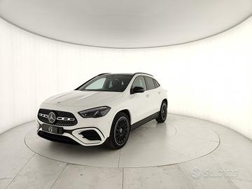MERCEDES-BENZ GLA 200 d