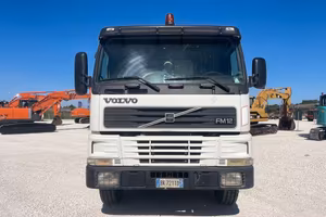 AUTOCARRO VOLVO FM 12.420