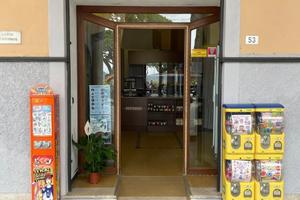 Locale a Lerici accanto alla fermata