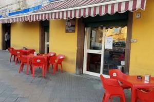 Antico bar caffetteria comprese mura