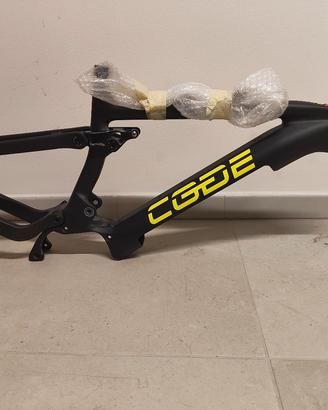 telaio carbonio e-bike 