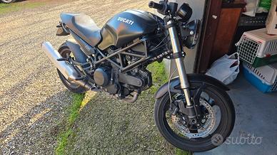 Ducati Monster 695 Dark