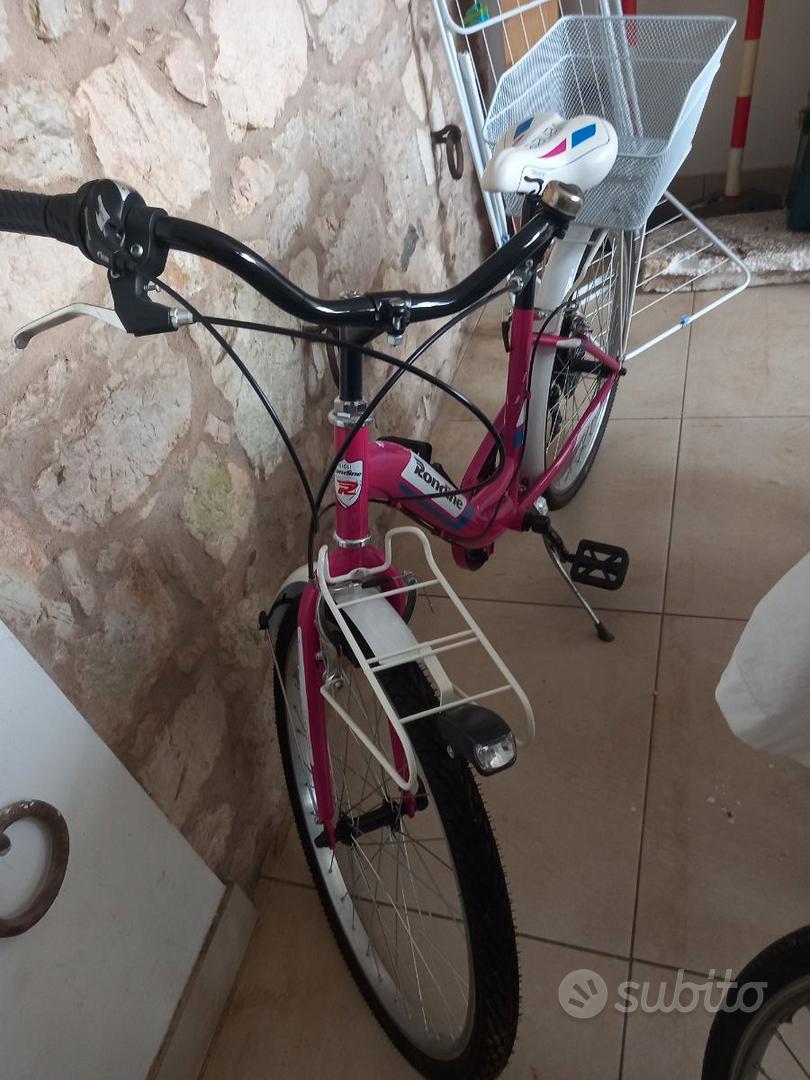 Luce Finta Per Bicicletta Con Visiera Cablata, Colore Rosso, Stile Lowrider, Fenix LR Classic