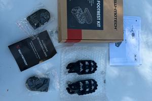 Sw-motech pedane regolabili ION Himalayan 450