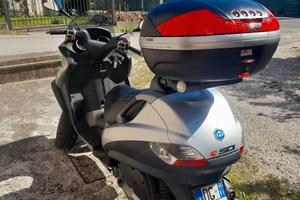 piaggio mp3 250 i.e.,