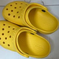 Crocs bimbo