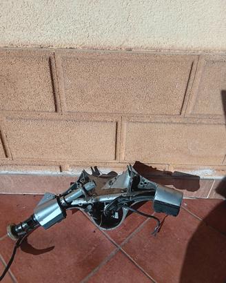 manubrio inferiore  per vespa  125 150 200