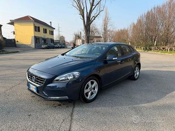 Volvo V40 D2 1.6