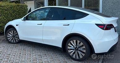 TESLA Model Y - 60.5Kwh - Gancio Traino 