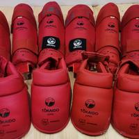 Protezioni karate kumite Tokaido WKF rosse e blu, 