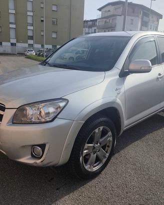 Toyota RAV4 4x4 automatico 2.2 D-Cat A/T 150 CV Lu