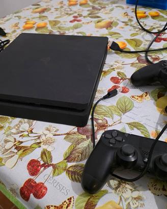 PS4 + 15 giochi+2joystick