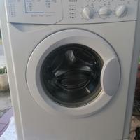 Lavatrice Indesit WIXXL 86 7kg cuscinetto rotto