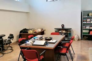 Locale sottoposto V. Lod. il Moro - fronte Metro