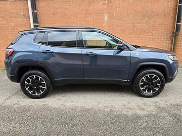 Jeep Compass 1.3 Turbo T4 240 CV PHEV AT6 4xe TRAI